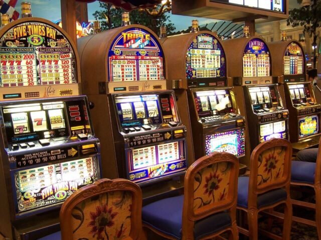 bermain mesin slot di kasino bermain mesin slot di kasino
